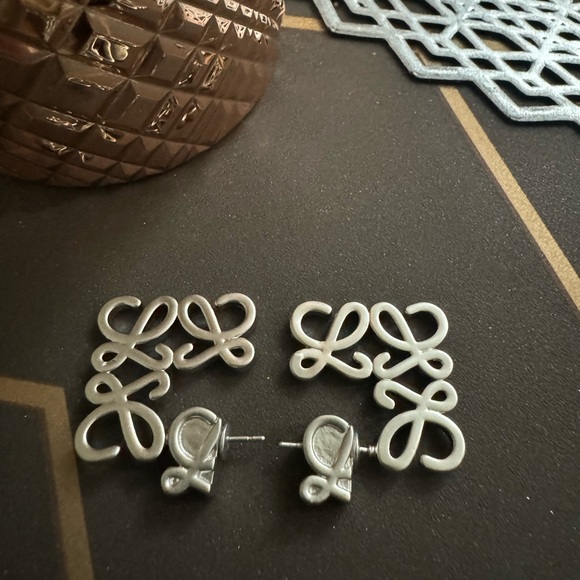 Earrings - Picture 2 of 2